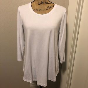 White 3/4 sleeve tunic